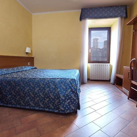 Albergo Dei Leoni Monterotondo Kültér fotó