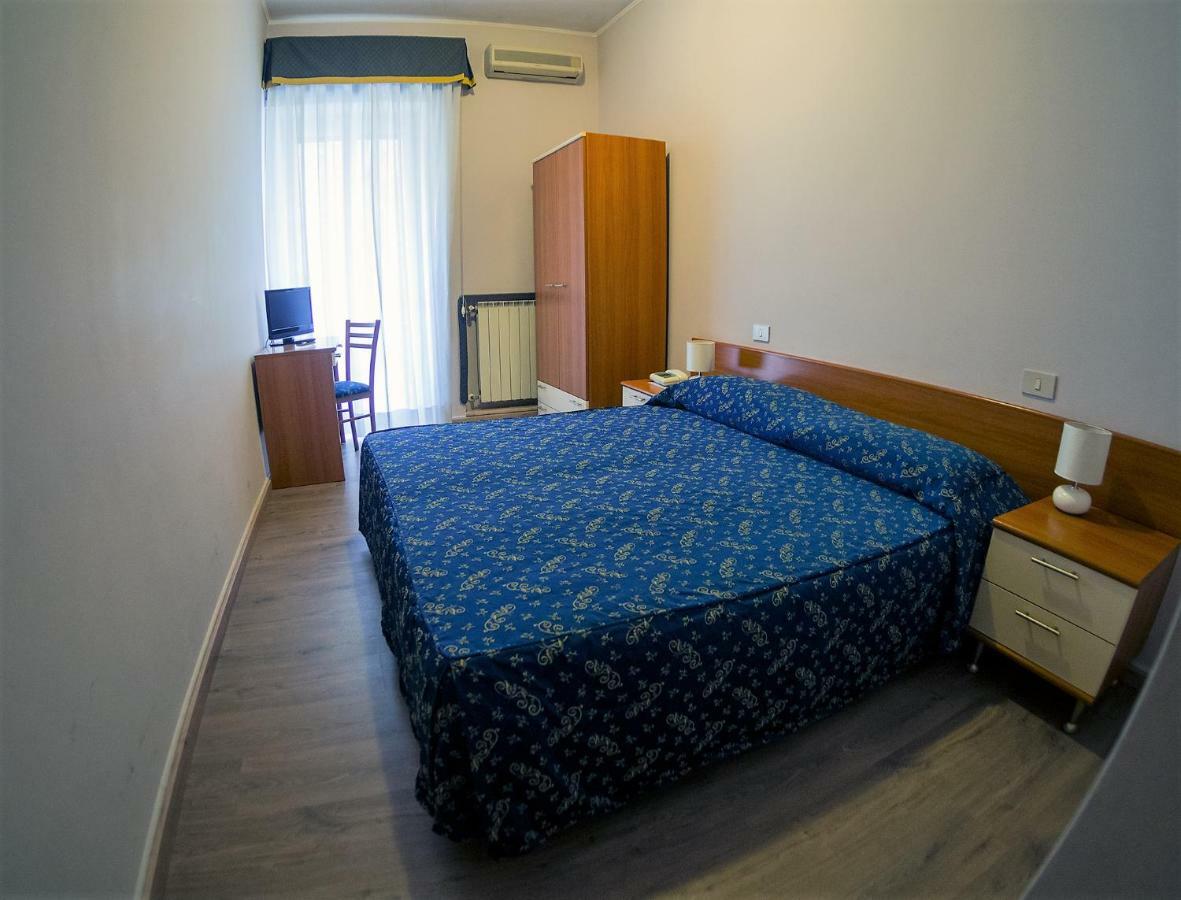 Albergo Dei Leoni Monterotondo Kültér fotó