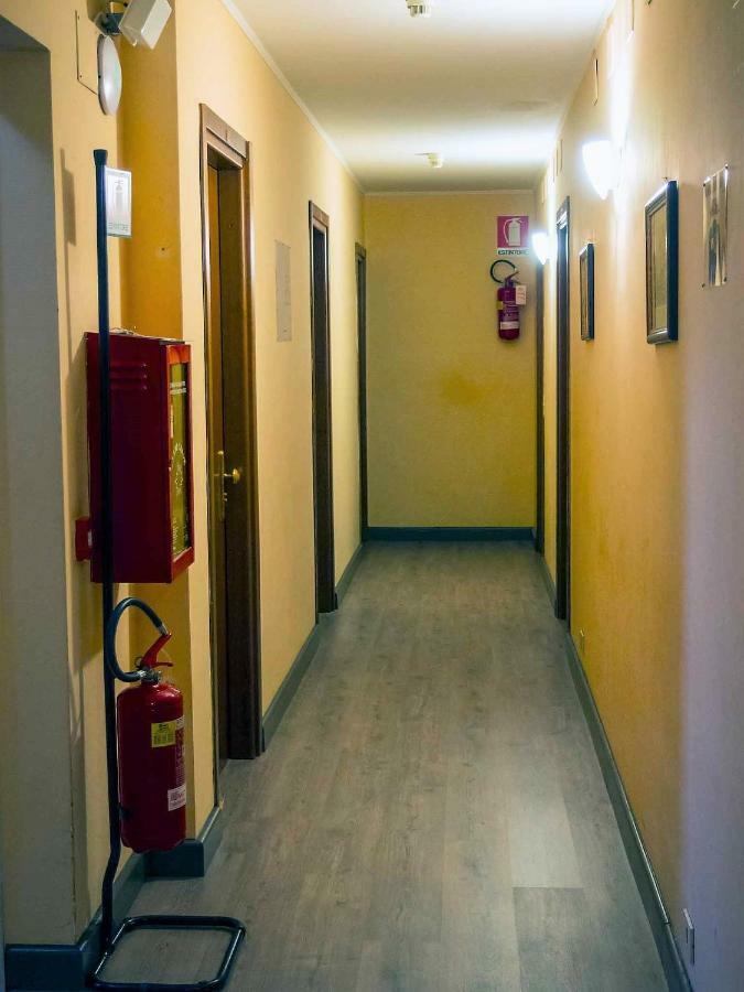 Albergo Dei Leoni Monterotondo Kültér fotó