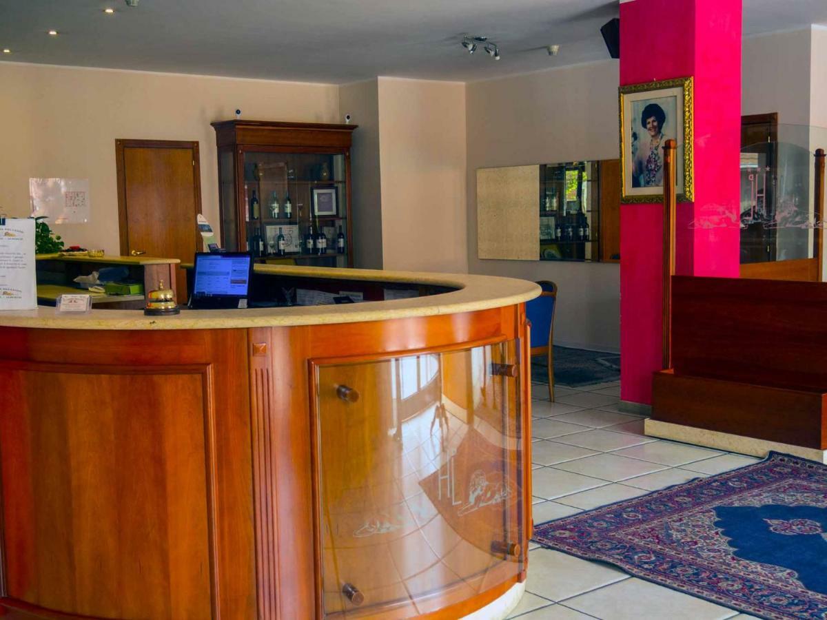 Albergo Dei Leoni Monterotondo Kültér fotó